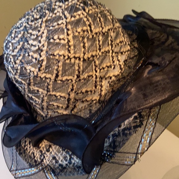 Really Cute Lite and Airy Dress / Chuch Hat main image 9